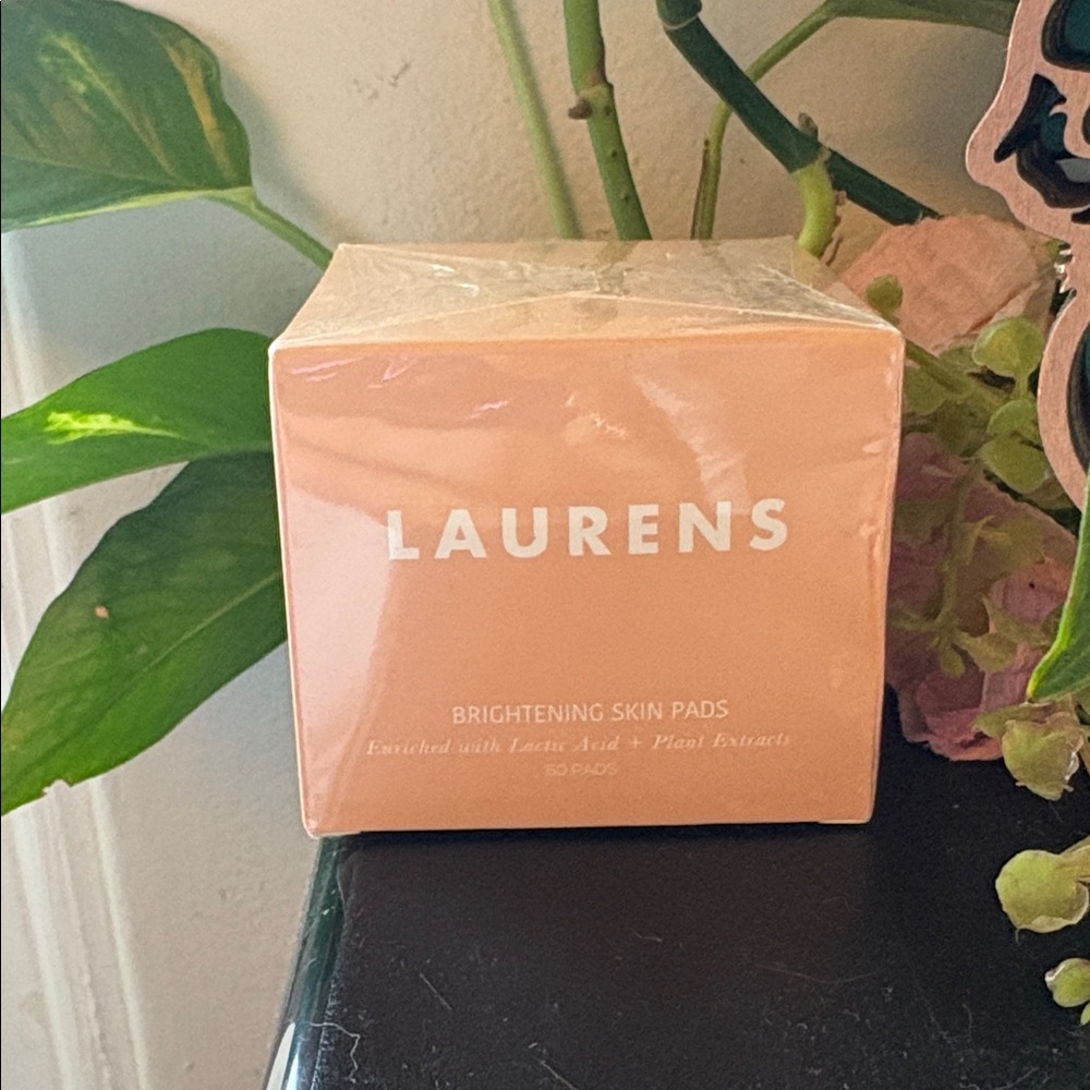 Laurens Brightening Skin Pads
